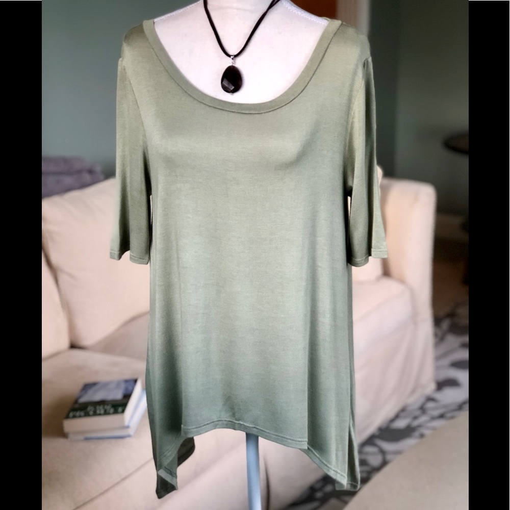 NEW! TUNIC SHORT SLEEVE TOP